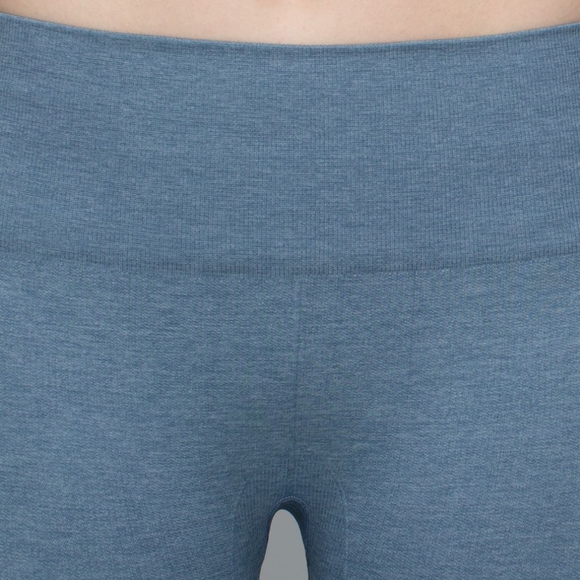 Lululemon In The Flow Crop IIHeathered Blue Denim size 4 - Picture 4 of 9